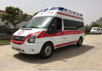 通城县救护车租赁
